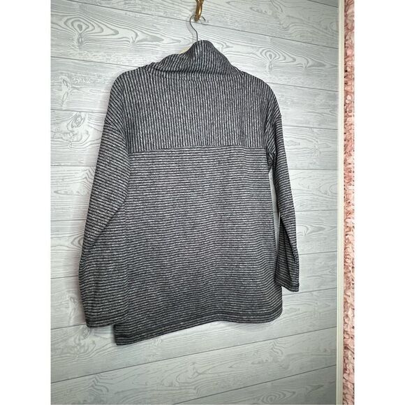 T by Talbots pullover size small - Picture 5 of 8